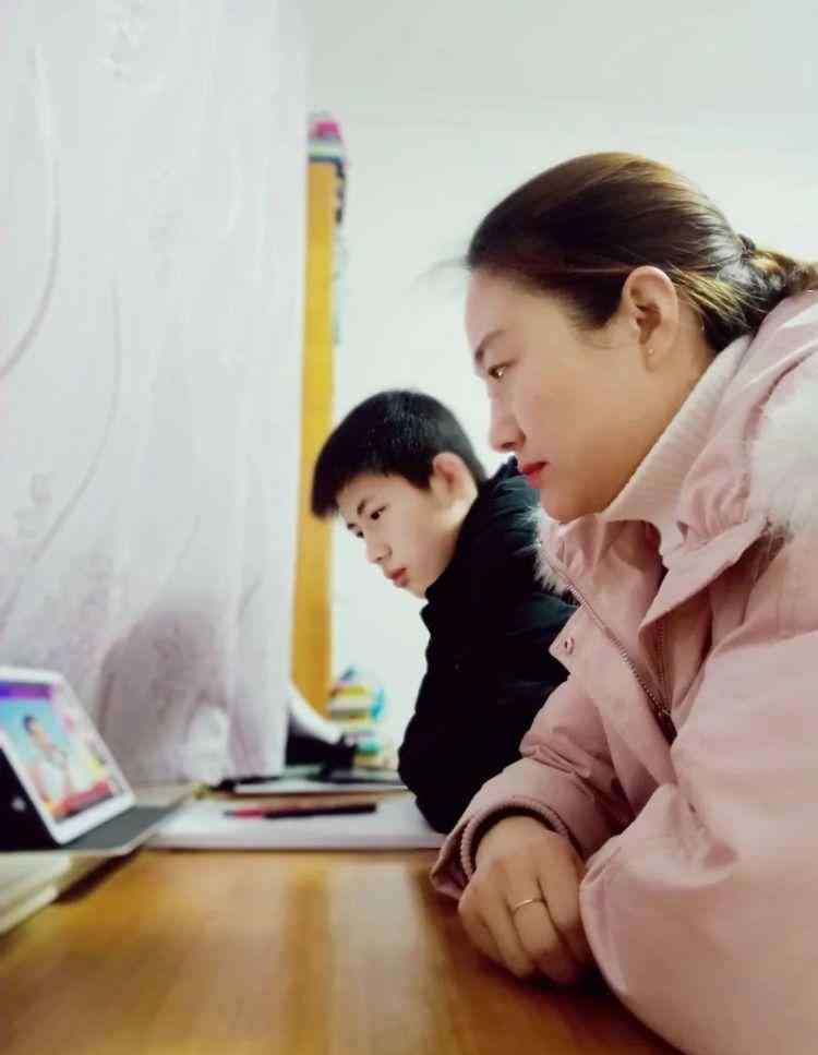 中考百日誓师 不忘初心，奋斗圆梦：连云港华杰实验学校2020届中考百日誓师