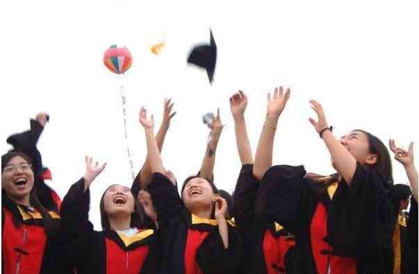给大学生的一封信 教育部致全国大学生的一封信，承担起自己的使命和担当