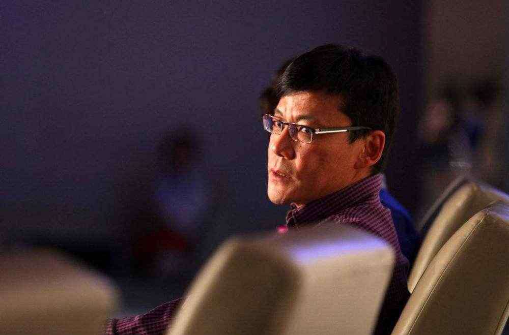 北大学生创业 他是高考状元，北大才子，创业身价超70亿，如今却屡屡陷入争议