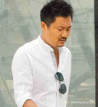 钟小江年龄 刘若英老公钟小江年龄多大 钟小江出生日期