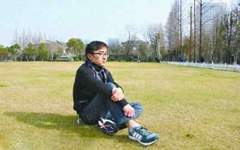 复旦大学袁涛 还记得复旦“牛人”袁涛吗？被老师嘲讽直接退学，现状如何？