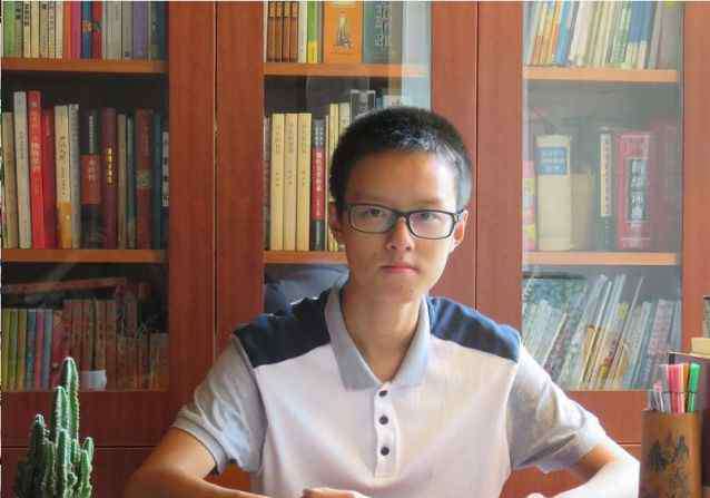 中国中学生报 这位00后橙子，15岁出书，18岁成为签约作家，已出版4本作品集