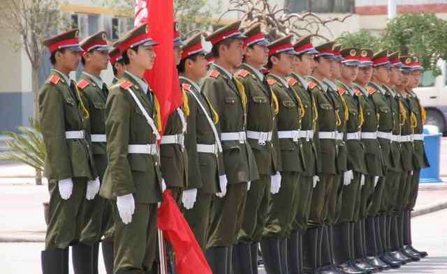 中国军事学院 军改之后，中国剩下的43所军校中，其中这4所最受考生青睐！