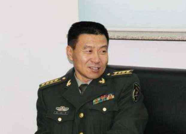 大校级别 大校军长与少将师长区别在哪儿，谁的级别更高？看完文章你就懂了