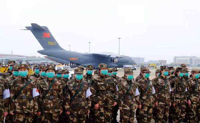 武汉空军 6架"胖妞"飞抵武汉！网友：看到中国空军瞬间泪目