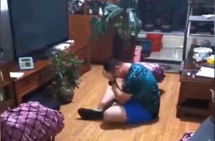 衡水中学成绩查询 查到高考分数后，石家庄一衡水中学考生喜极而泣，获高中最好成绩