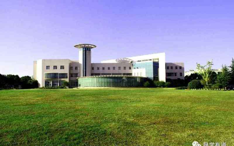 上海海关学院图书馆 提前批报考的上海海关学院，就业前景如何？
