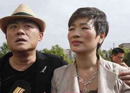 王小帅老婆 周立波的现任妻子胡洁身价到底有多少