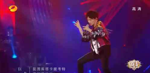 音乐圈鄙视链 周深在节目中唱二次元神曲被吐槽，是音乐圈鄙视链吗？