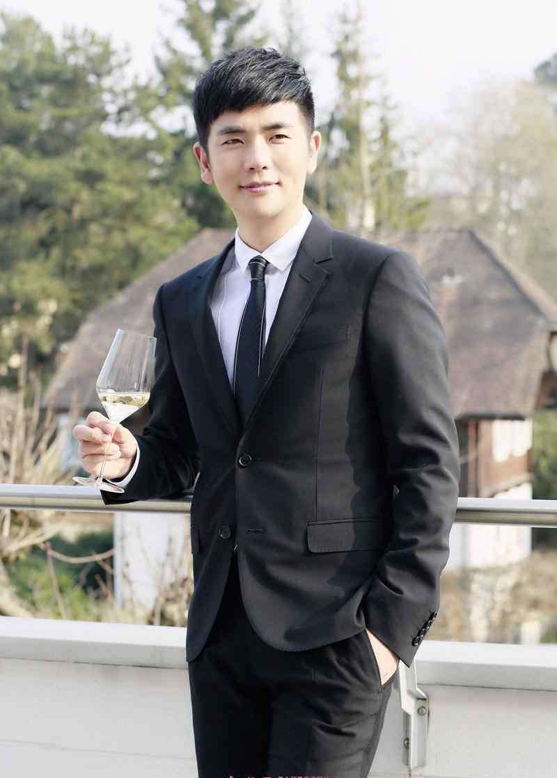 张晓龙老婆 张晓龙结婚了吗 张晓龙老婆是谁