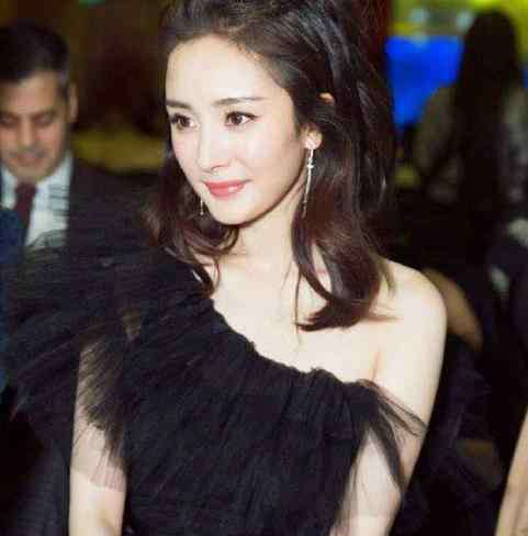 王思聪杨幂 王思聪和杨幂是什么关系 杨幂新代言王思聪留言力挺