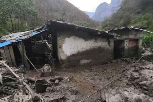 四川凉山遇泥石流 凉山木里突发泥石流 泥石流来临时应该怎么做