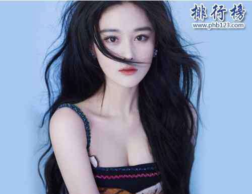 世界杯乳神 2018中国十大乳神排行榜：王李丹妮第二，第一88厘米