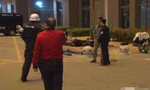 南京翻车女 南京一家三口身亡 母子被杀丈夫跳楼现场惨不忍睹