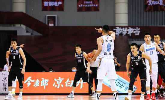 北京辽宁 CBA复赛首日书豪大战郭少 北京辽宁送上视觉盛宴