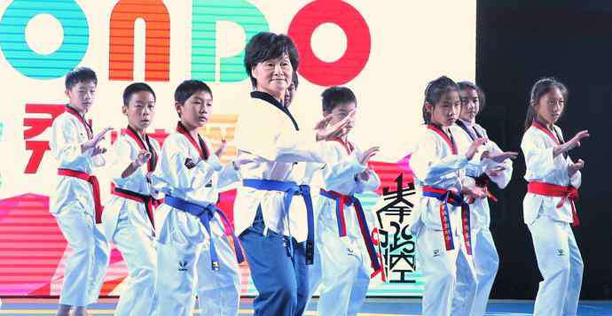上海跆拳道 谁说跆拳道只能是年轻人的运动？这位64岁的“上海奶奶”已经练了13年！