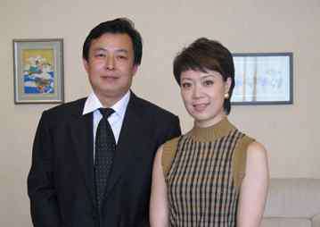 主播文静 央视女主播李文静资料简介照片家庭背景