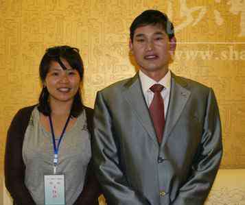 大衣哥近况 大衣哥朱之文近况和他老婆资料图片