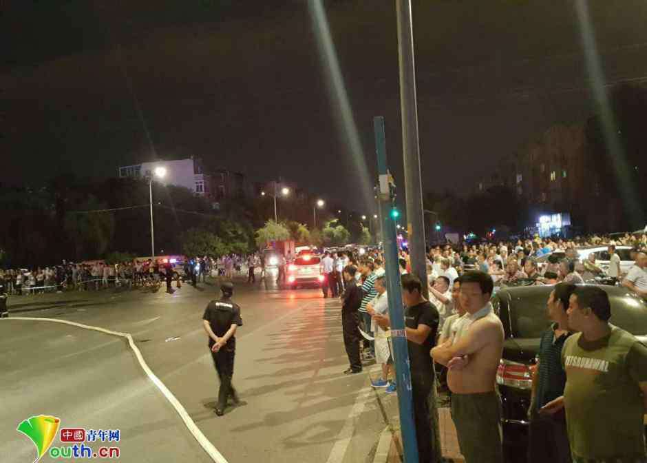 回龙观大火 北京回龙观大火:火势冲天已被控制 现场曝光(图