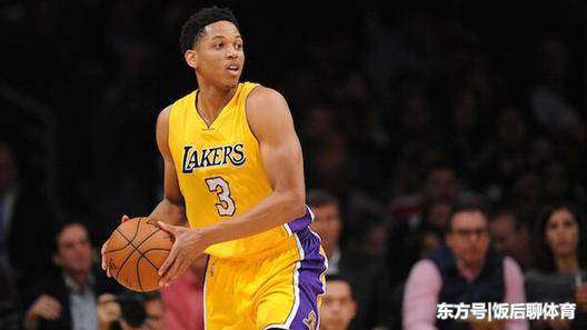 nba湖人交易 就在刚刚！NBA正式达成两笔交易，湖人9分7板旧将重返赛场