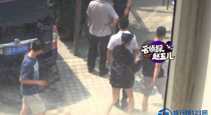 吻戏摸屁股 林丹出轨全纪录，接吻摸臀激情四射