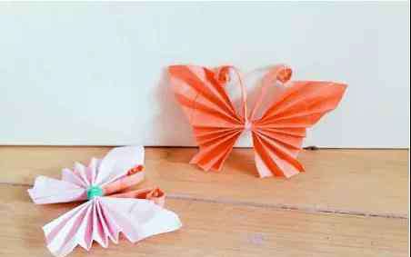 折纸蝴蝶的步骤和图解 美丽的纸蝴蝶的折纸步骤_纸蝴蝶折纸教程