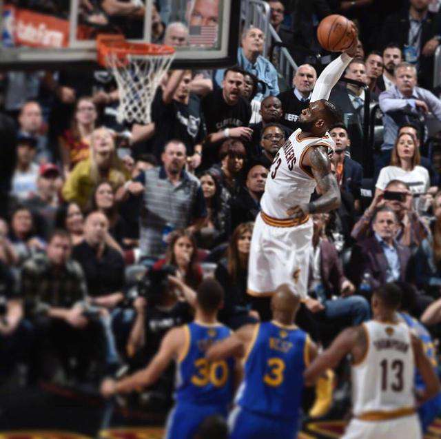 奥尼尔扣篮 NBA扣篮次数排行：詹姆斯排第四，奥尼尔通过扣篮就得了8500分！