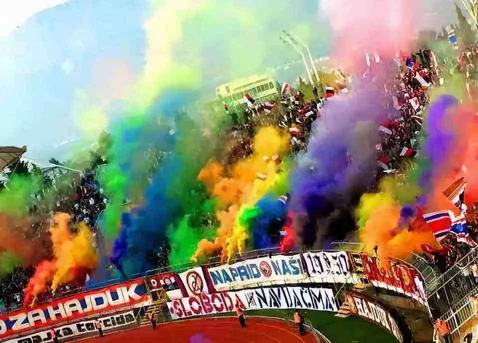 ultras 球迷冲突频现！Ultras会是中国足球文化的一种解药吗？