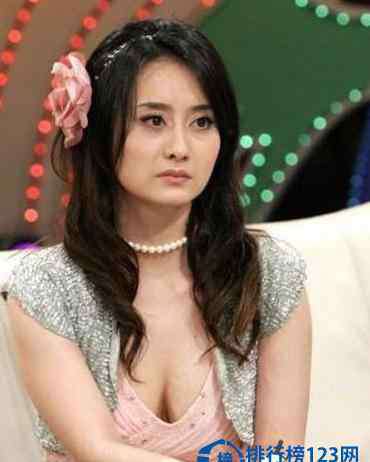 中国胸最大的女明星 中国胸部最美的十大女明星排行榜 陈乔恩排榜首