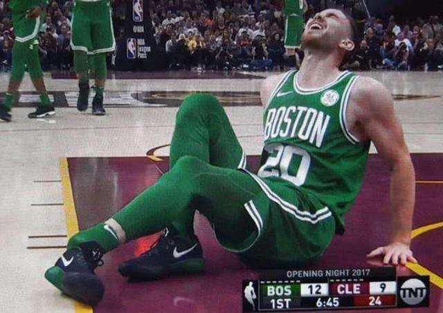 欧文伤退 NBA最可怕伤势！三次断腿，罗斯欧文两次都在现场！