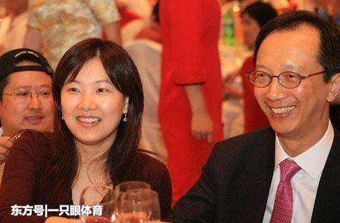 伏明霞面相 42岁伏明霞变化太大，连口音都变了！老公快70岁，嫁豪门享福