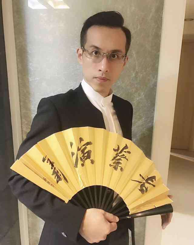 孔令丰 武林风名嘴：我不评价甄子丹能不能打，但他的理念超越世界拳王
