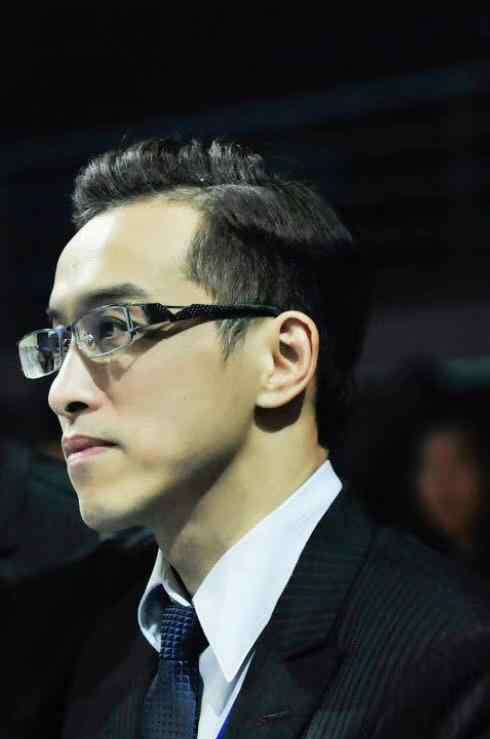 孔令丰 武林风名嘴：我不评价甄子丹能不能打，但他的理念超越世界拳王
