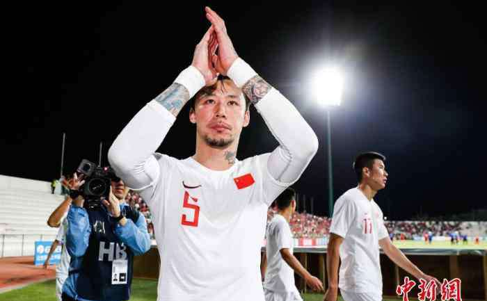 色人谷 2019体坛十二时辰 | 国足，子正；男篮，黄昏