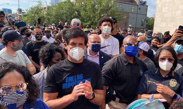 nba总裁 情商到位！NBA总裁萧华就“黑人暴力致死”发声：无法愈合的伤口