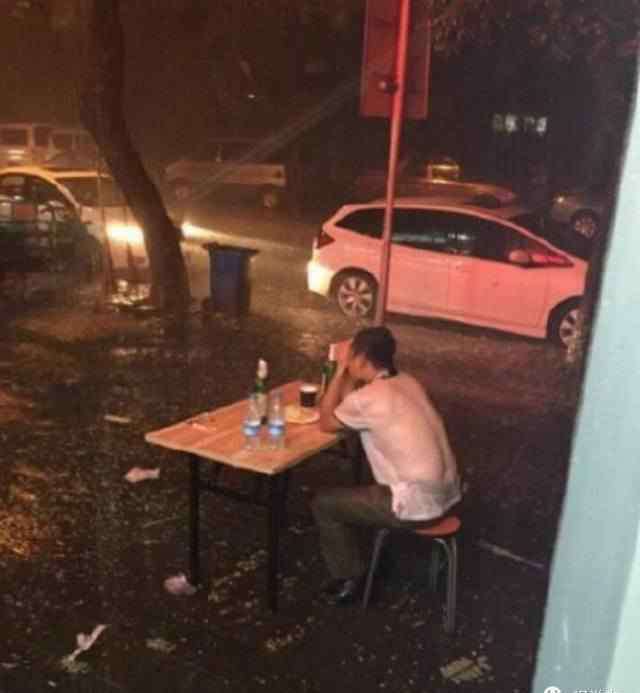 khanittha 愿你有柔软的内心和坚硬的外壳，愿你我都能被这个世界温柔地爱下去……