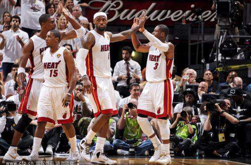 nba2012总决赛 詹姆斯重温2012年NBA总决赛的第五战，令人感慨万千