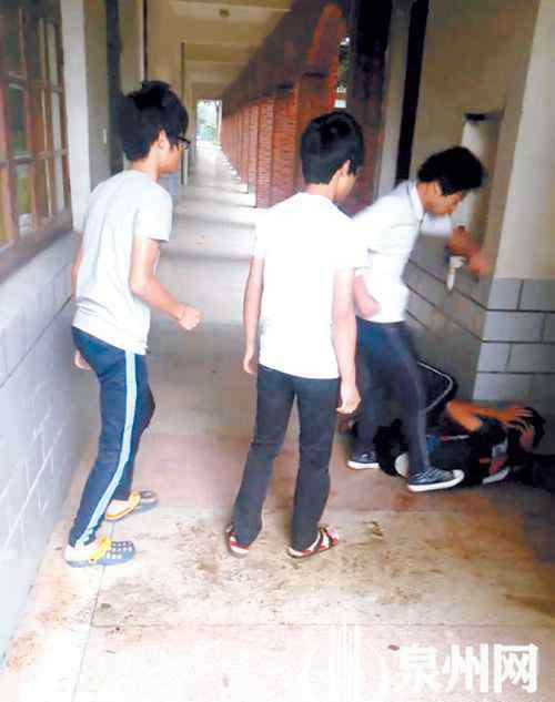 国光初级中学 南安国光初级中学校园暴力门 男生遭3人围殴视频引热议