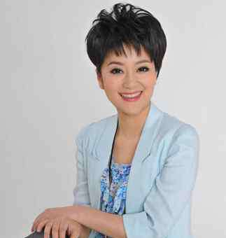 东方卫视女主持人名单 东方卫视主持人李菡资料 邱启明老婆李菡图片