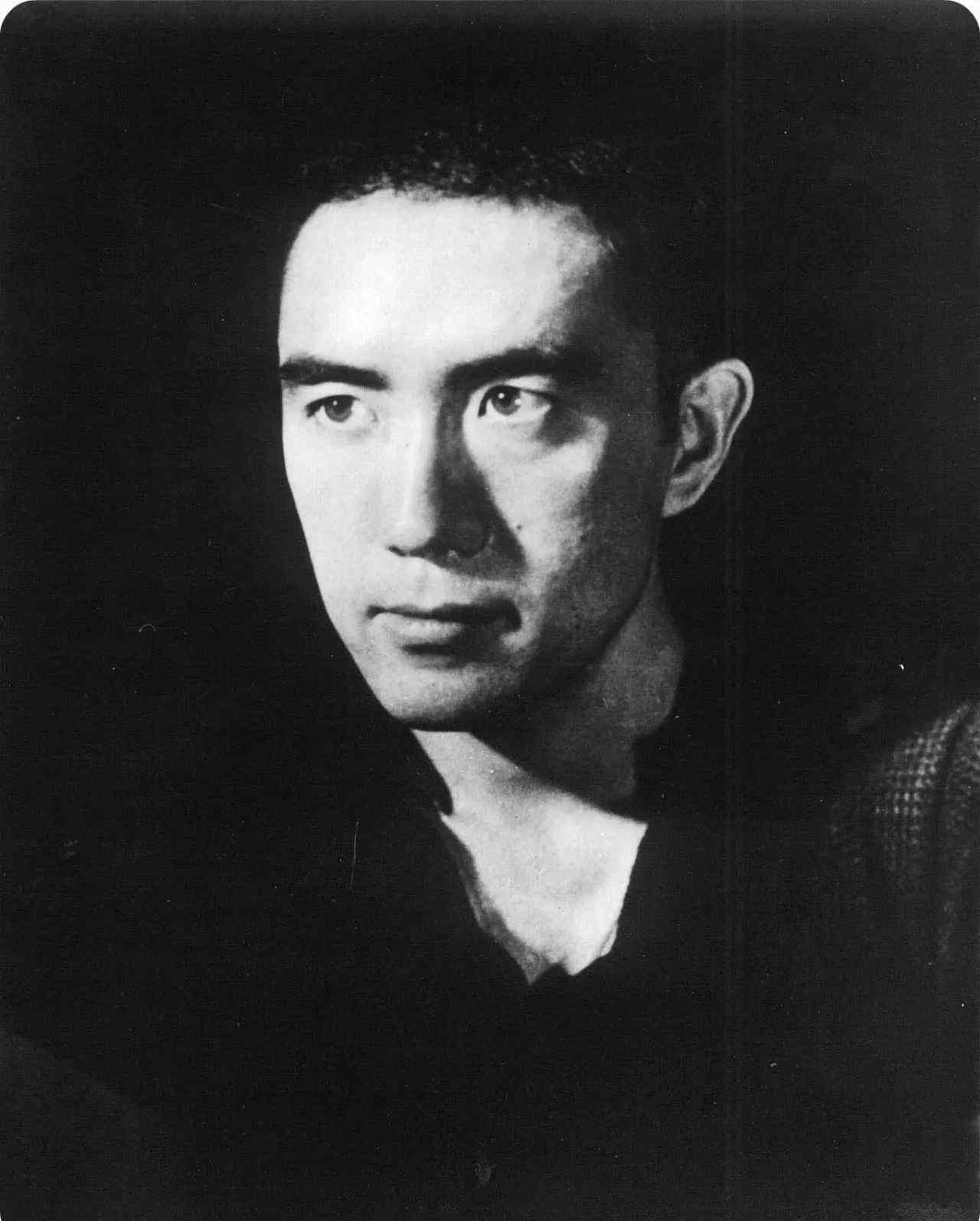 横滨玛丽 三岛由纪夫对川端康成和太宰治的态度，为何截然不同？