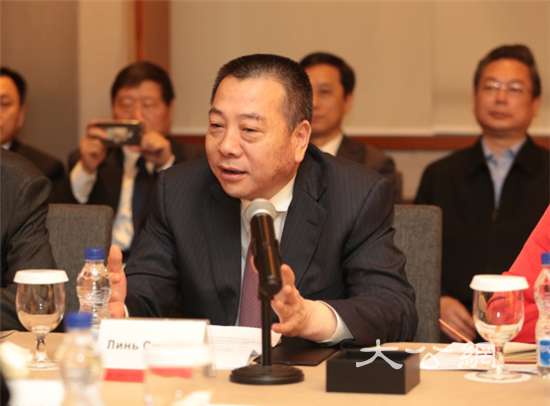 陈明人 中乌传统医学中心及中乌友好医院签约仪式在京举行