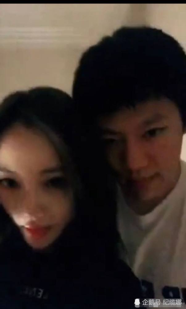 李小璐吧 李小璐偷情Pgone忘拉窗帘，网友：这四连拍的姿势也是够猛