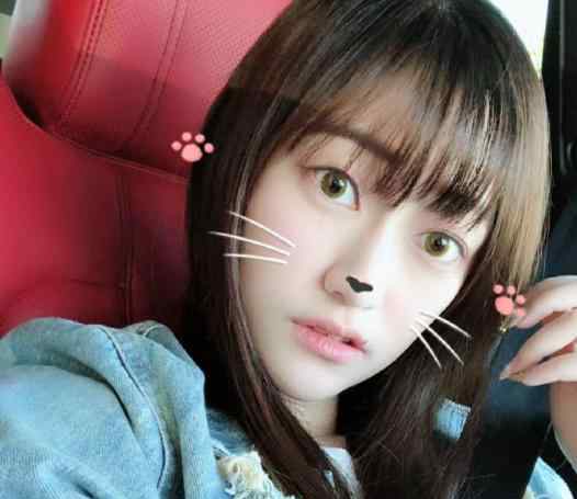 北京欢迎你陈天佳 领唱北京欢迎你的小女孩长大了，如今20岁的她，越长越漂亮