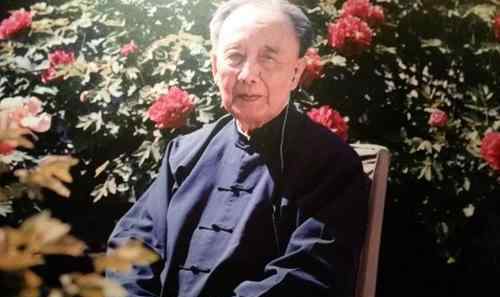 弃医从文 细数历史上那些弃医从文的名人们，也许他们只是换一个身份行医
