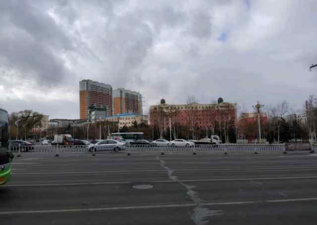 鹤岗买房 那个3万元在鹤岗买房的小哥卖房了！赔了8000块，直言，以后不会再来了