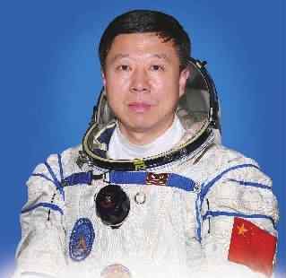 神九航天员 官方发布神九航天员名单及分工