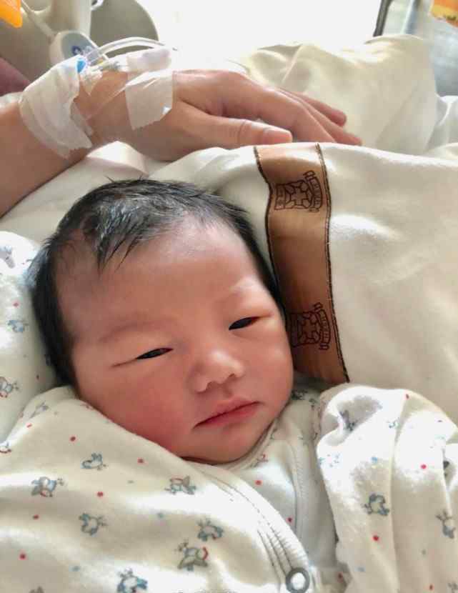 谢天华老婆 谢天华宣布老婆二胎产女：愿各位哥哥姐姐身体健康