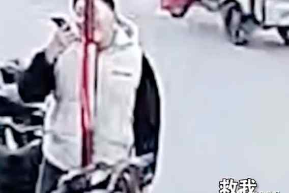 小伙想验证“零下16度舌头舔钢管被冻住”是否真实 亲自实验后悲催了