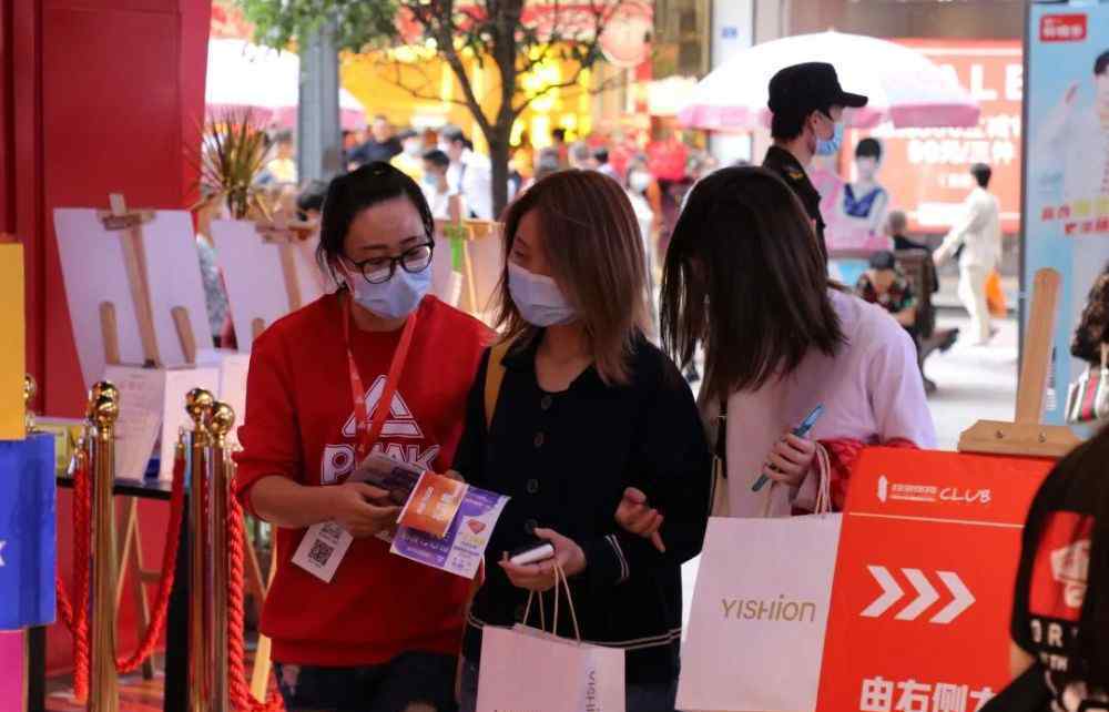 宁波鄞州万达广场 匹克态极店落户宁波鄞州万达广场，10月30日走起来！