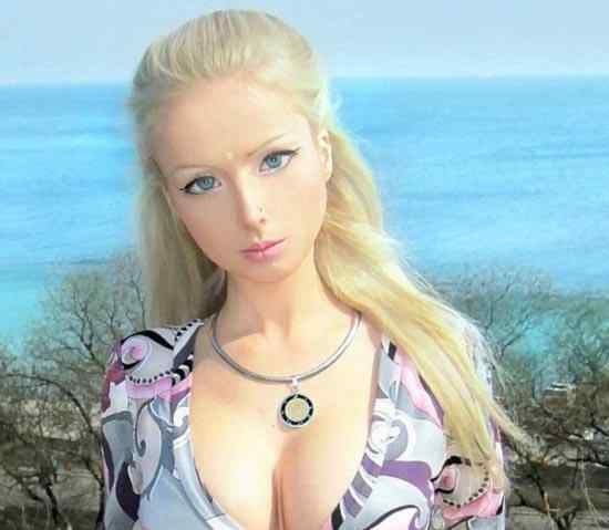 瓦莱里娅 女模不吃不喝依靠空气生存 自称来自星星